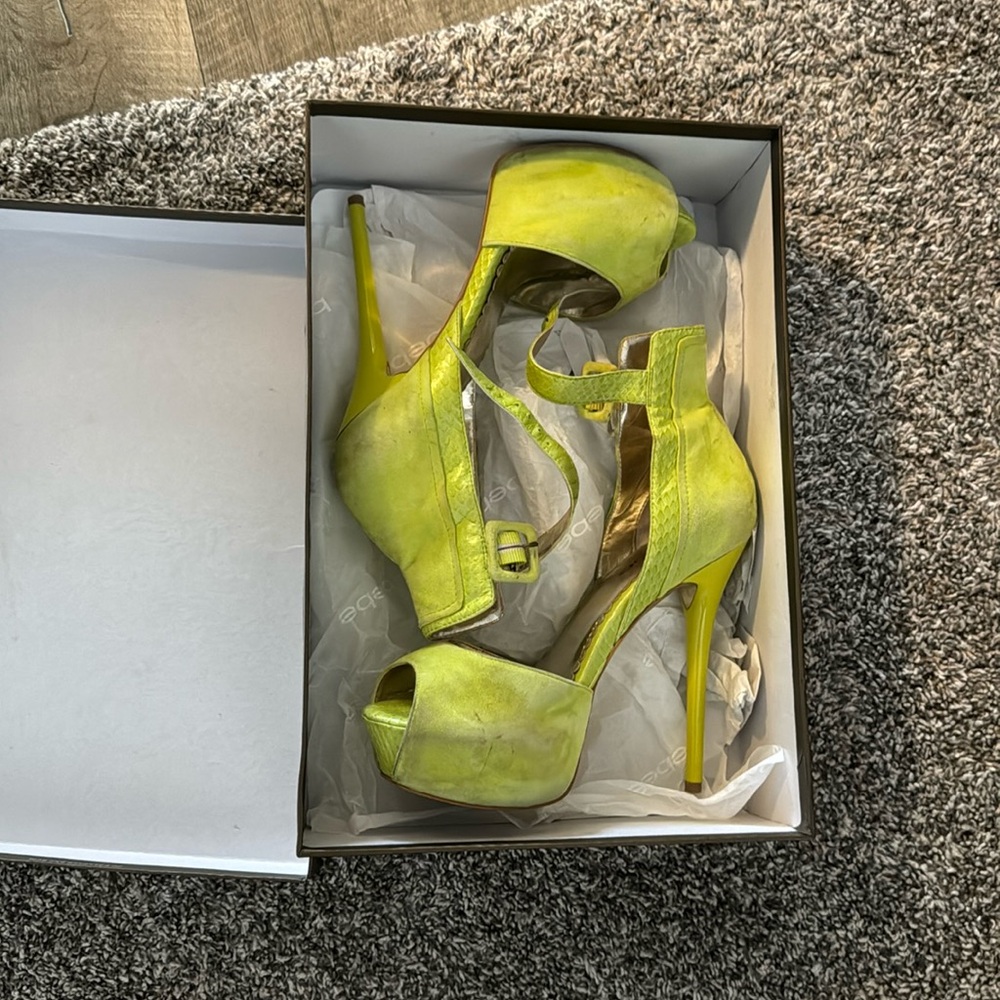 Bebe heels